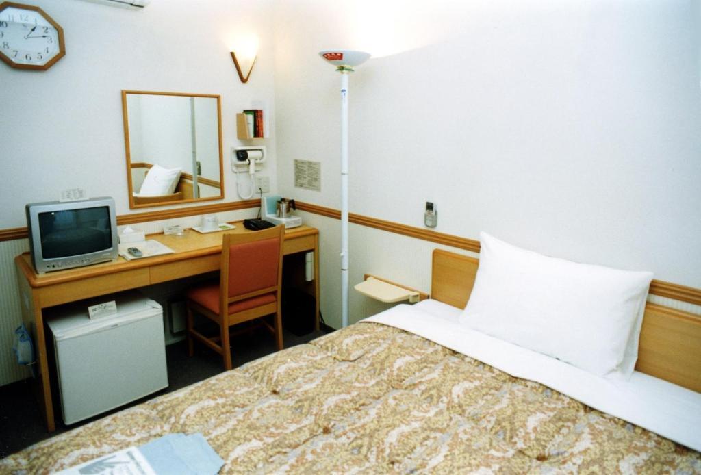 Toyoko Inn Niigata Ekimae Zimmer foto